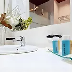 شقة Milano 3 *
